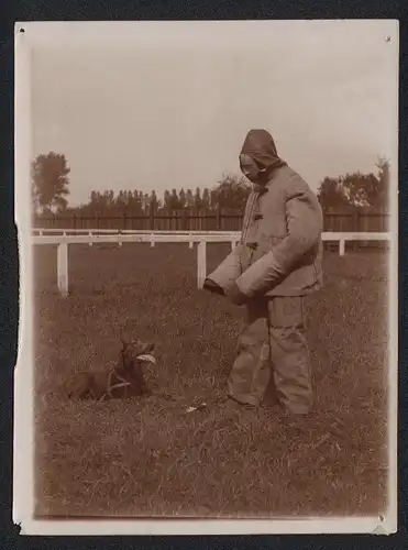 6 Fotografien Hunde Trainer im Schutzanzug trainiert Doberman, Abrichtung zum Diensthund, Wachhund, Schutzhund