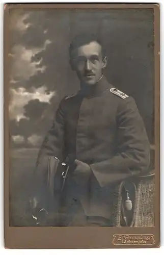Fotografie F. Wenning, Lichtenfels, Soldat in Uniform mit Portepee und Bajonett