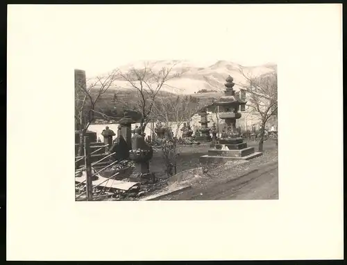 Fotoalbum mit 87 Fotogravur 1930, Ansicht Kyoto, Hokane See, Tokio Shrine, Nikko, Tempel