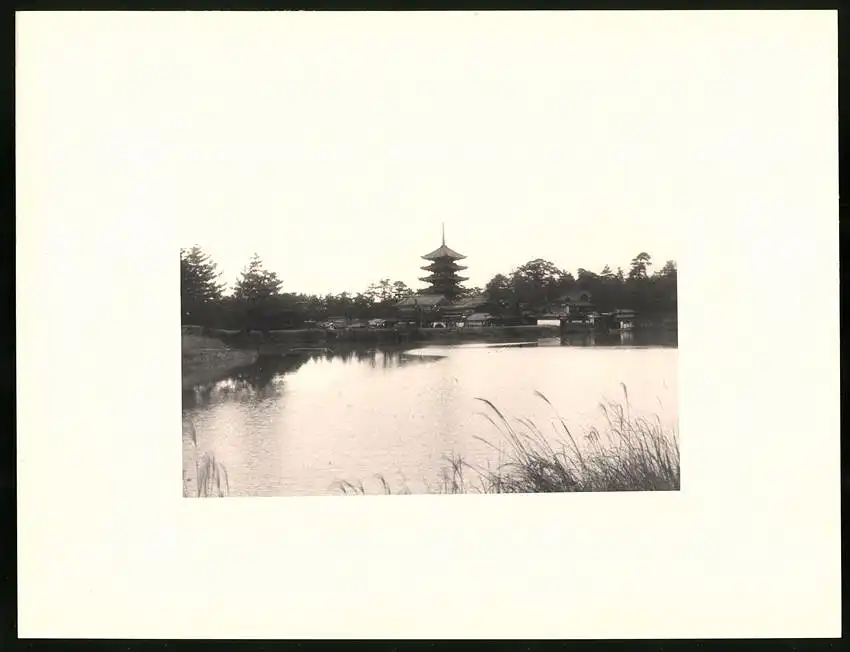 Fotoalbum mit 90 Fotogravur, Ansicht Beppu, Strassen mit Geschäften, Geisha, Segelschiff, Eisenbahnbrücke, Rikscha 11