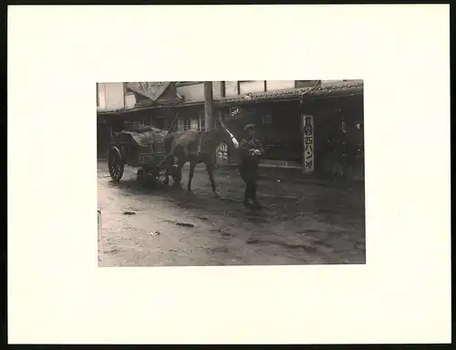 Fotoalbum mit 90 Fotogravur, Ansicht Beppu, Strassen mit Geschäften, Geisha, Segelschiff, Eisenbahnbrücke, Rikscha