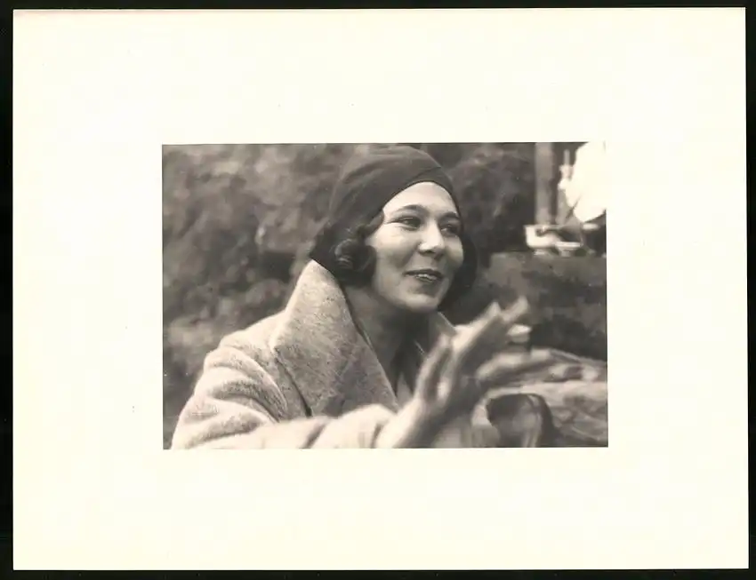 Fotoalbum mit 90 Fotogravur, Ansicht Beppu, Strassen mit Geschäften, Geisha, Segelschiff, Eisenbahnbrücke, Rikscha 6