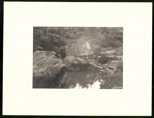 Fotoalbum mit 90 Fotogravur, Ansicht Beppu, Strassen mit Geschäften, Geisha, Segelschiff, Eisenbahnbrücke, Rikscha