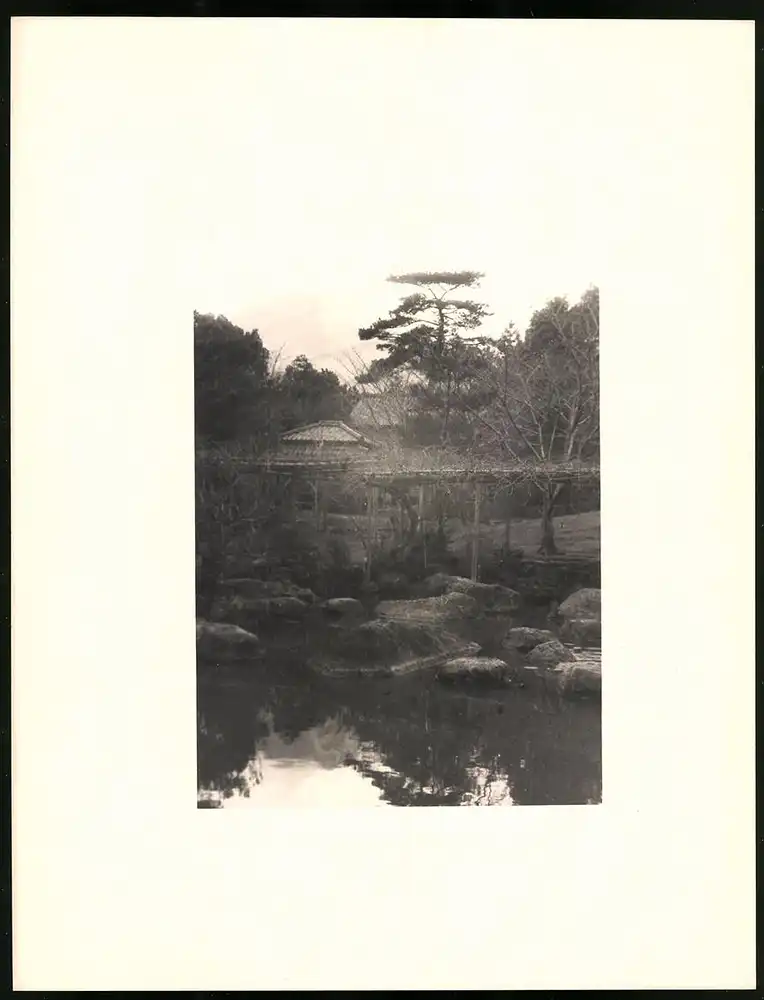 Fotoalbum mit 90 Fotogravur, Ansicht Beppu, Strassen mit Geschäften, Geisha, Segelschiff, Eisenbahnbrücke, Rikscha 65