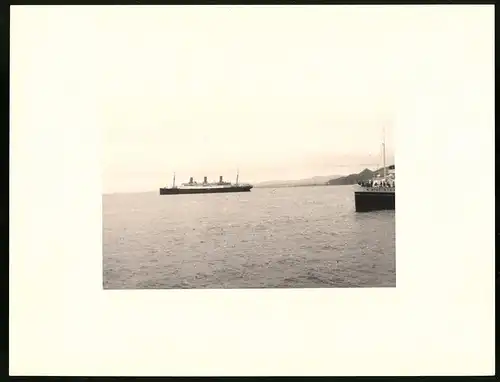 Fotoalbum mit 90 Fotogravur, Ansicht Beppu, Strassen mit Geschäften, Geisha, Segelschiff, Eisenbahnbrücke, Rikscha