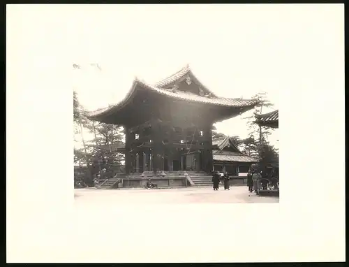 Fotoalbum mit 90 Fotogravur, Ansicht Beppu, Strassen mit Geschäften, Geisha, Segelschiff, Eisenbahnbrücke, Rikscha