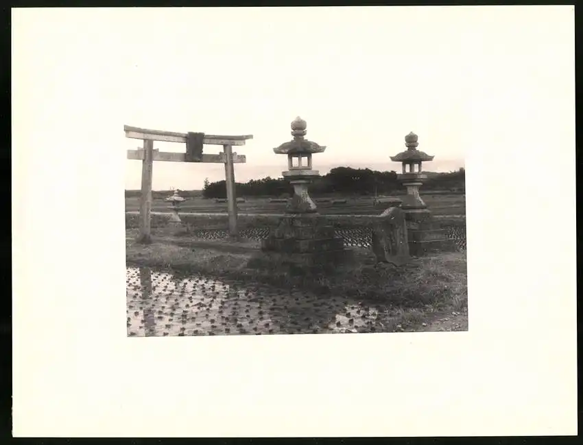 Fotoalbum mit 90 Fotogravur, Ansicht Beppu, Strassen mit Geschäften, Geisha, Segelschiff, Eisenbahnbrücke, Rikscha 8