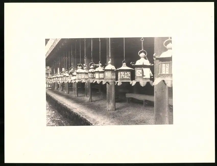 Fotoalbum mit 90 Fotogravur, Ansicht Beppu, Strassen mit Geschäften, Geisha, Segelschiff, Eisenbahnbrücke, Rikscha 81