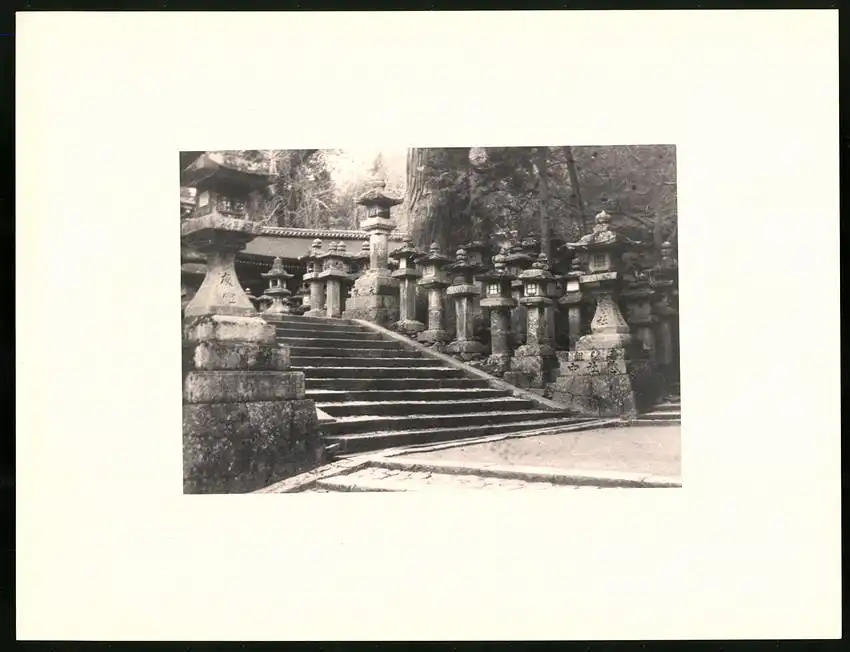 Fotoalbum mit 90 Fotogravur, Ansicht Beppu, Strassen mit Geschäften, Geisha, Segelschiff, Eisenbahnbrücke, Rikscha 84