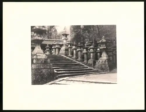 Fotoalbum mit 90 Fotogravur, Ansicht Beppu, Strassen mit Geschäften, Geisha, Segelschiff, Eisenbahnbrücke, Rikscha