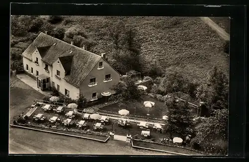 AK Weibern /Eiffel, Gasthaus-Pension Riedenermühle H. Konrad aus der Vogelschau