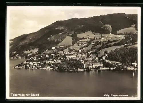 AK Tegernsee, Ortsansicht mit Schloss, Fliegeraufnahme