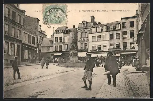 AK Conde-sur-Noireau, Place des Halles