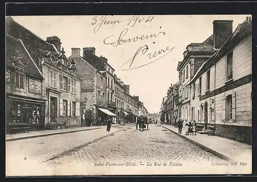 AK Saint-Pierre-sur-Dives, La Rue de Falaise