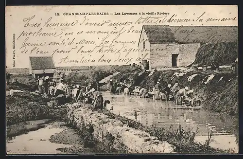 AK Grandcamp-les-Bain, Les Laveusse a la vieille Riviére