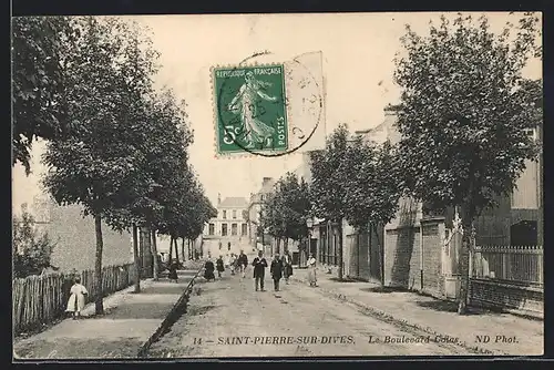 AK Saint-Pierre-sur-Dives, Le Boulevard Golas