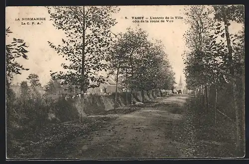 AK Vassy, L`Entrée de la Ville cote de la route de Vire