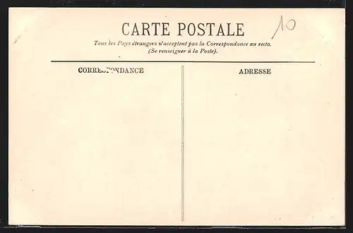 AK Hennequeville, L`Entrée du Village