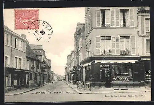 AK Livarot, La Rue de Lisieux