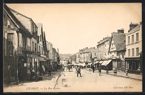 AK Livarot, La Rue d`orbec