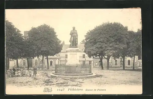 AK Pithiviers, Statue de Poisson