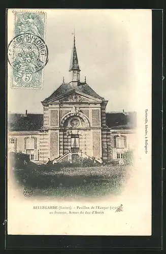 AK Bellegarde, Pavillon de l`Ecuyer 1725, Au fronton, Armes du duc d`Antin