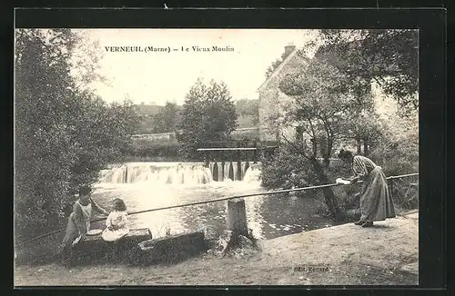 AK Verneuil, Le Vieux Moulin