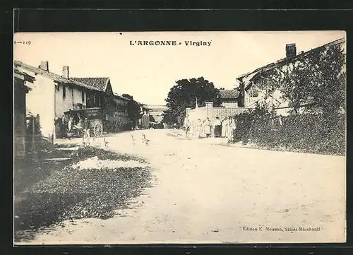 AK L`Argonne, Strassenpartie mit Passanten