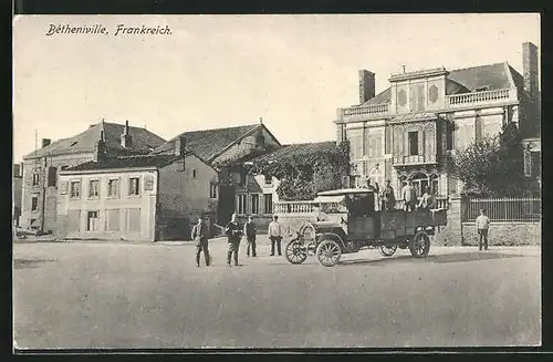 AK Betheniville, Deutsche Soldaten mit LKW in einer Strasse