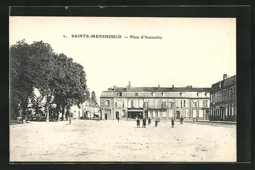 AK Sainte-Menehould, Place d`Austerlitz