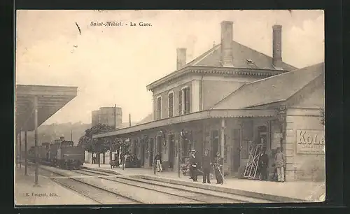 AK Saint-Mihiel, La Gare, Bahnhof
