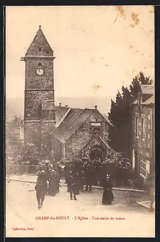 AK Champ-du-Boult, L`Eglise, Une sortie de messe