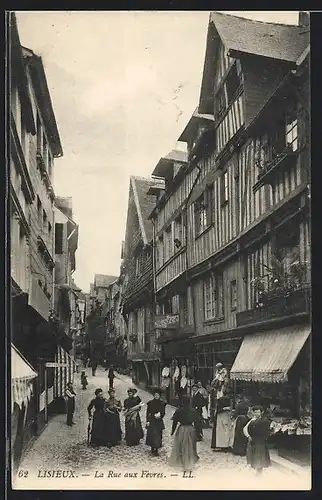 AK Lisieux, La Rue aux Fèvres