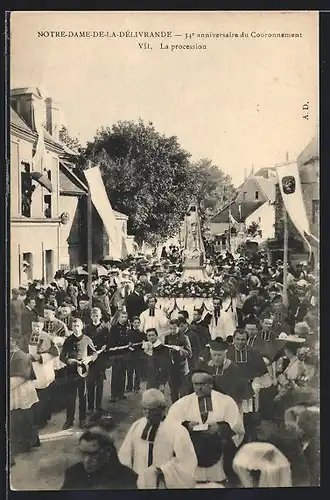 AK Notre-Dame-de-la-Délivrande, 34e anniversaire du Couronnement VII, L procession