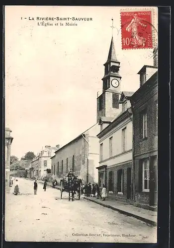 AK La Rivière-Saint-Sauveur, L`Église et la Mairie