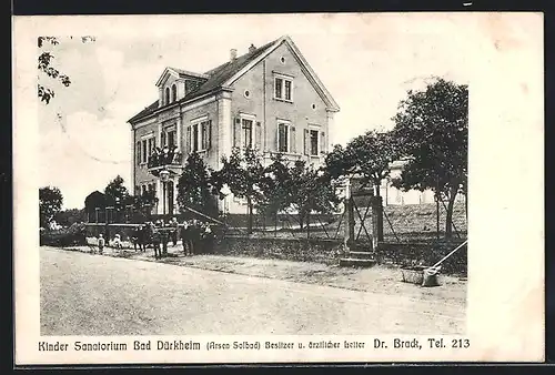 AK Bad Dürkheim, Kinder Sanatorium / Arsen-Solbad Dr. Brack mit Strasse und Garten