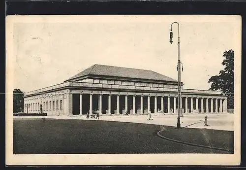 AK Karlsruhe i. B., Blick auf Ausstellungshalle
