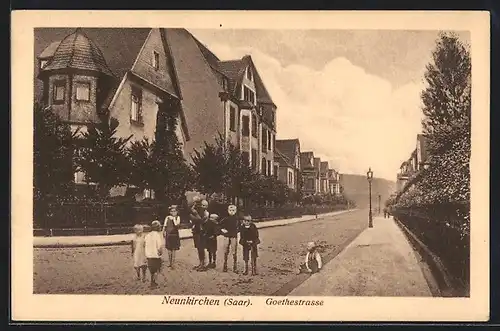 AK Neunkirchen /Saar, Spielende Kinder in der Goethestrasse