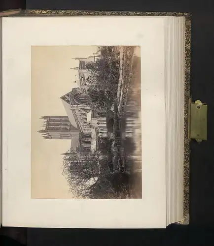 Fotoalbum mit 75 Fotografien englischer Adel, Henry Fitzalan-Howard, 15. Duke of Norfolk, Hunde, Stadtansicht, Peer