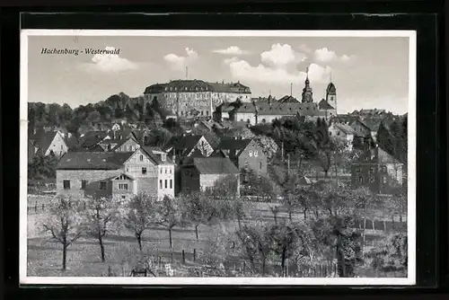 AK Hachenburg /Westerwald, Panoramaansicht der Ortschaft