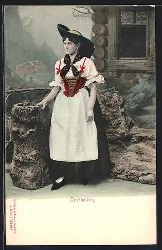 AK Frau in einer tiroler Tracht aus dem Oetztal