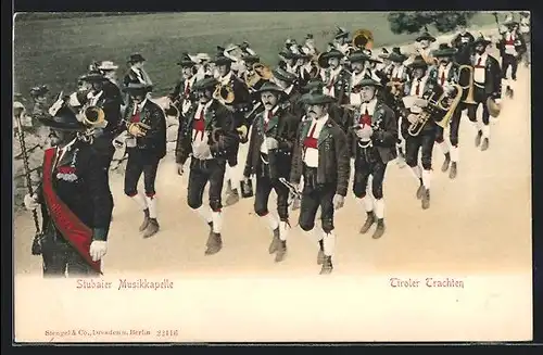 AK Stubaier Musikkapelle, Festlicher Umzug
