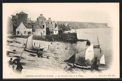 AK Arromanches-les-Bains, La Grande Cale et la Plage