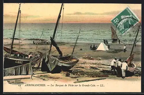 AK Arromanches, Les Barques de Peche sur la Grande Cale