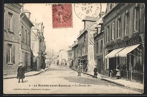 AK La Riviere-Saint-Sauveur, la Grande Rue