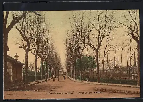 AK Condé-sur-Noireau, Avenue de la Gare
