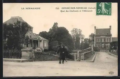 AK Conde-sur-Noireau, Quai des Challouets et l`Abrevoir