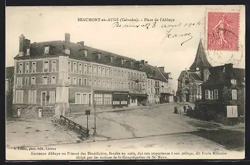 AK Beaumont-en-Auge, Place de l`Abbaye