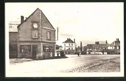 AK Briouze, Vue sur la Place de l`Eglise