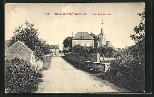 AK Saint-Maurice-les-Charencey, Route de Randonnai, Strassenpartie am Ortseingang